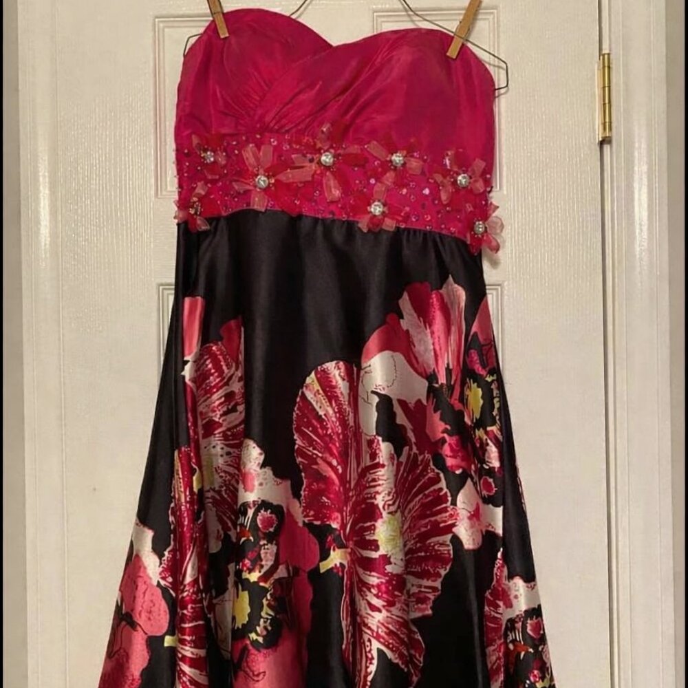 Short, Strapless Floral Formal Dress